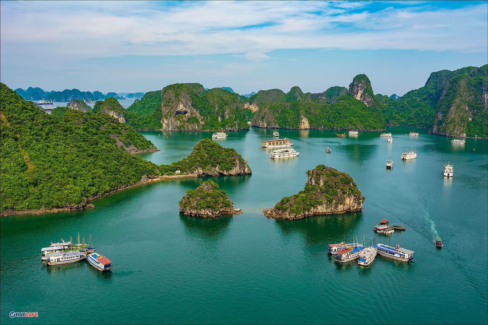 4 DAYS HANOI – HALONG BAY ON CRUISE  